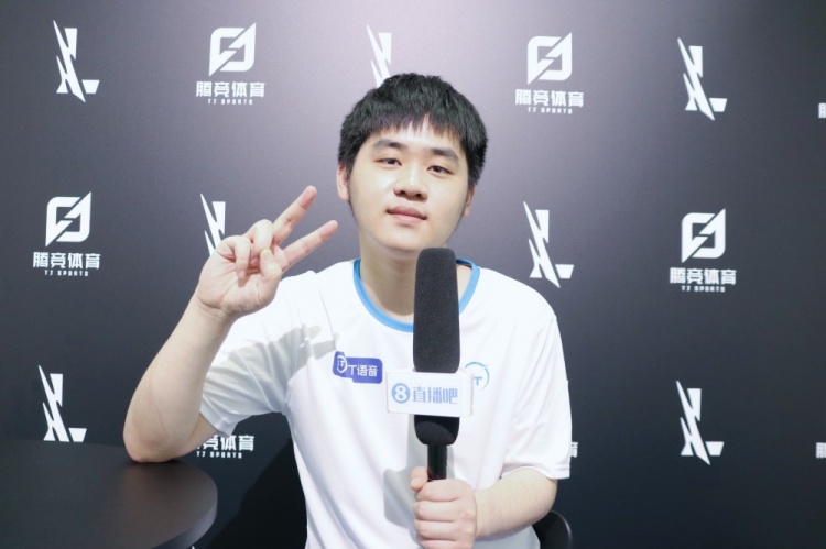 更衣室关系 更衣室关系