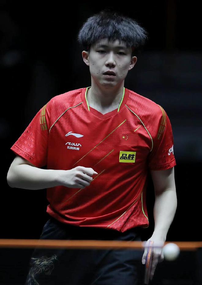 索拉融入球 索拉融入球